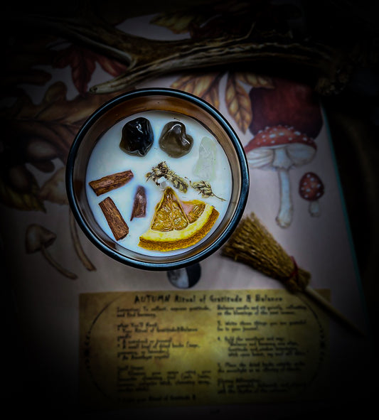 AUTUMN - Ritual of Gratitude and Balance Candle