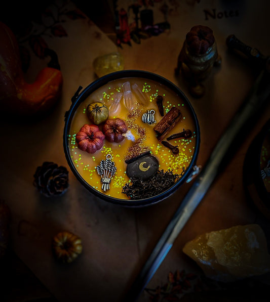 WITCH'S KITCHEN | Crystal Infused & Decorated Scented Candle
