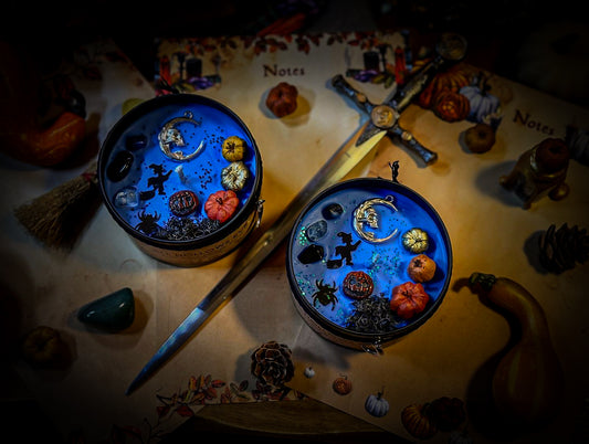 ALL HOLLOW'S EVE | Crystal infused & decorated scented candle