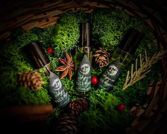YULE NIGHT Perfume oil | Juniper Berries, Clove Buds, Sweet orange | 10ml
