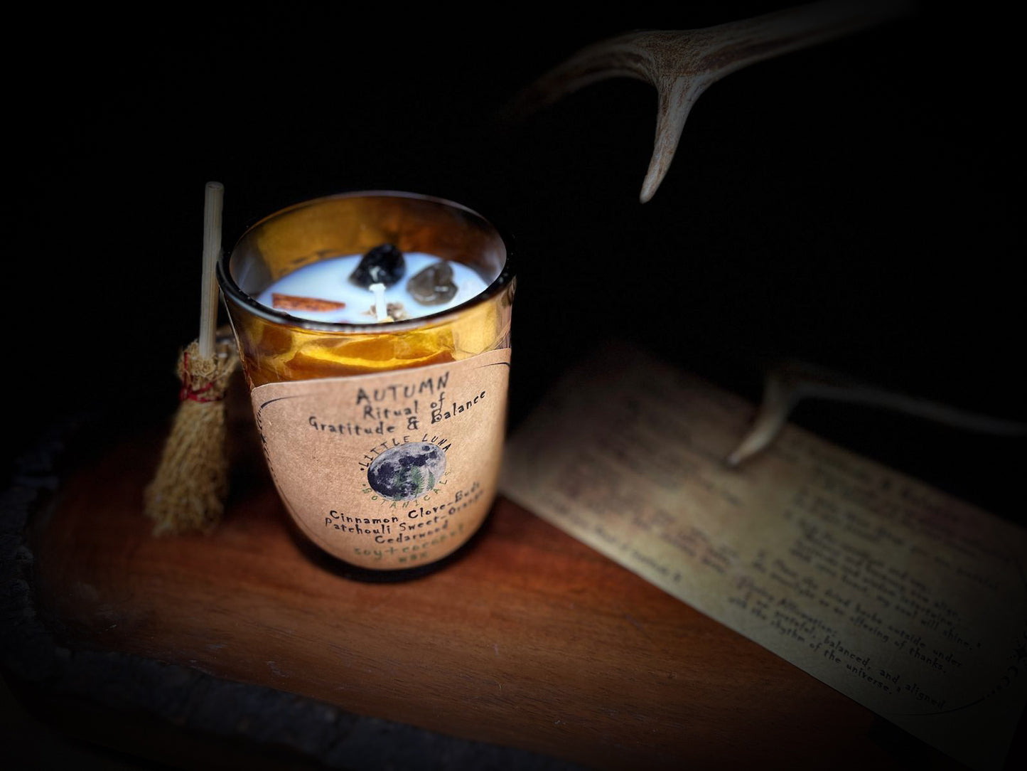 AUTUMN - Ritual of Gratitude and Balance Candle