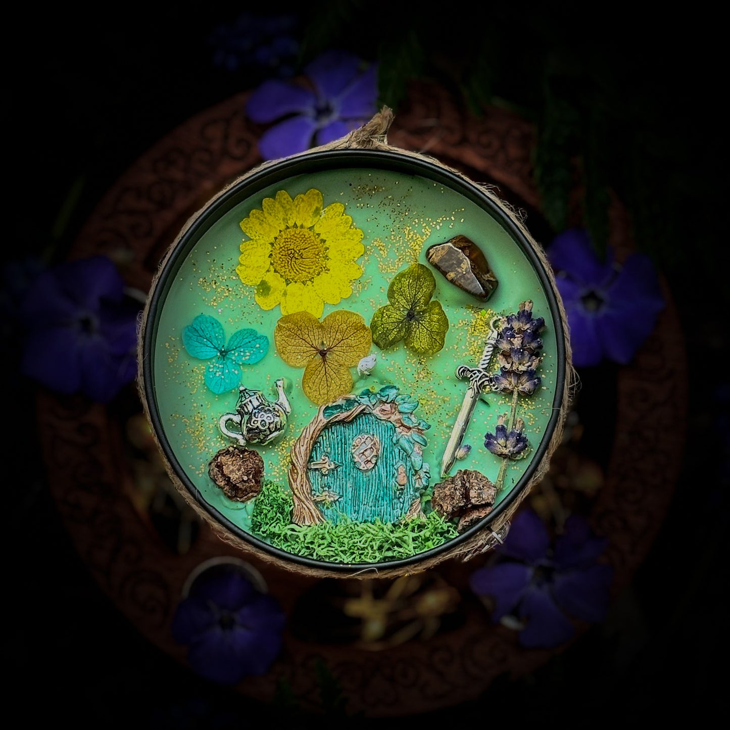 SPRING IN THE SHIRE – Fresh Grass, Bergamot, Lavender & Vanilla