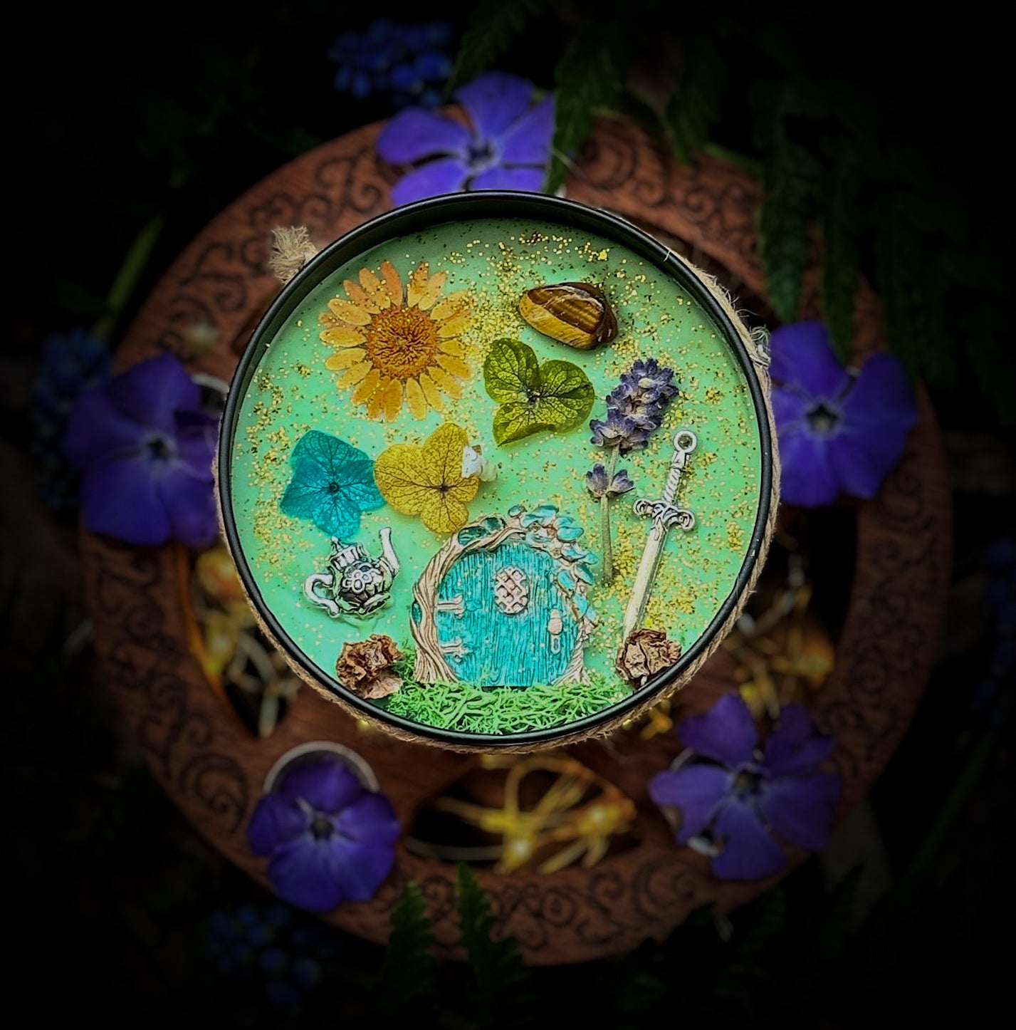 SPRING IN THE SHIRE – Fresh Grass, Bergamot, Lavender & Vanilla