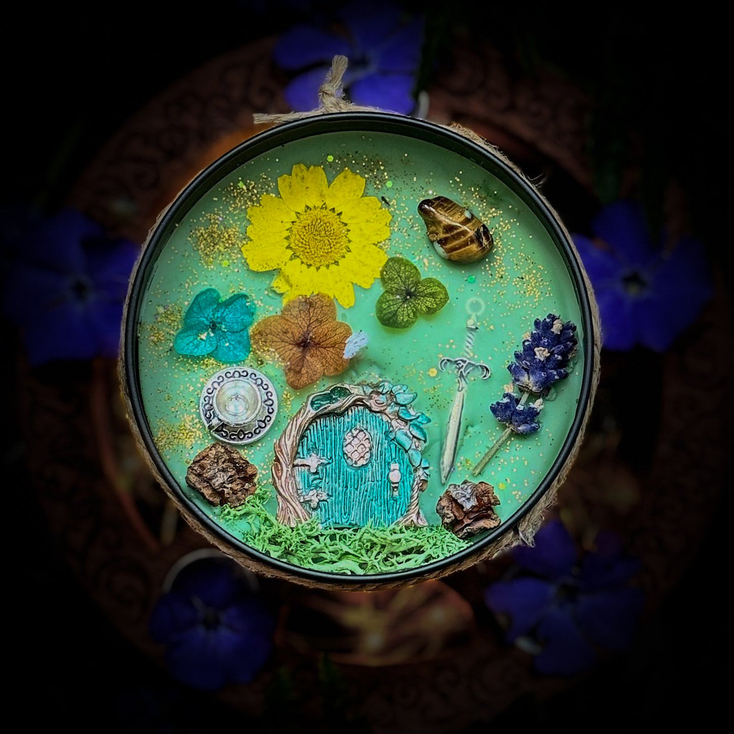 SPRING IN THE SHIRE – Fresh Grass, Bergamot, Lavender & Vanilla