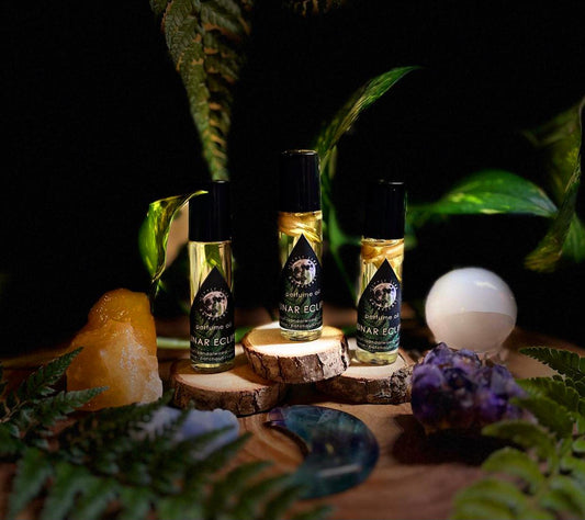 LUNAR ECLIPSE Perfume oil | Bergamot, Cedarwood, Sandalwood, Frankincense, Patchouli, Vetiver, Vanilla | 10ml