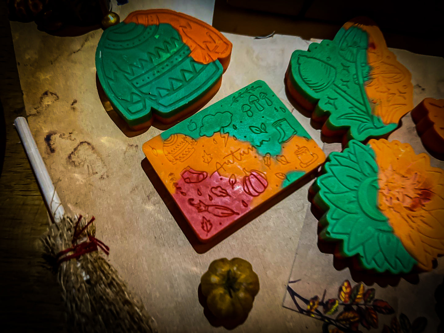 Autumn walk | Cinnamon, Clove, Woody and Fruity notes