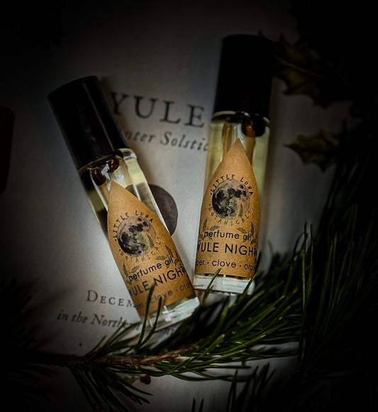 YULE NIGHT Perfume oil | Juniper Berries, Clove Buds, Sweet orange | 10ml