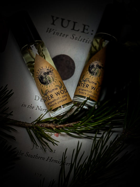 WINTER WOODS Perfume oil | Pine Needle, Black Pepper, Grapefruit | 10ml