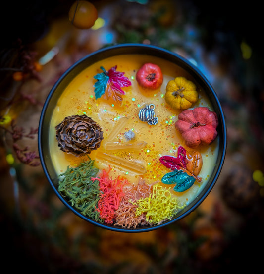 AUTUMN HARVEST | Crystal Infused & Decorated Scented Candle